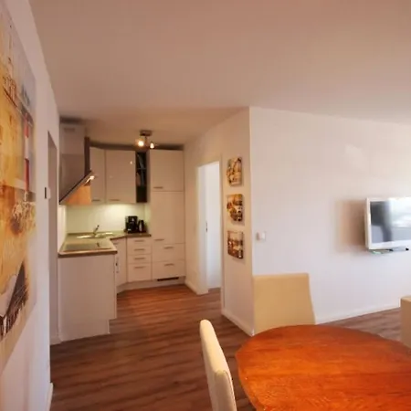 Villa Strandnah - Ferienwohnungen Börgerende-Rethwisch Buitenkant foto